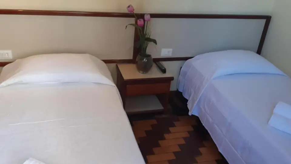 Quarto Duplo Standard, 2 camas do Hotel Itajubá, Centro do Rio de Janeiro